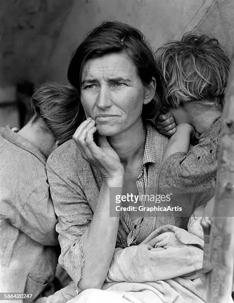 Migrant Mother, by Dorothea Lange (Credit: Graphic Artis, via Getty Images)